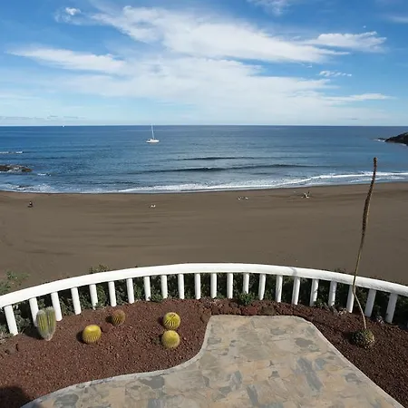 Terrace On The Сasa de vacaciones Playa Del Hombre